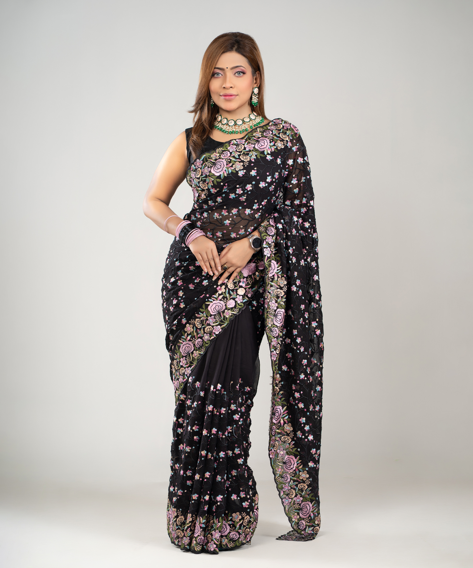 ইমপোর্টেড ব্ল্যাক কালার ওয়েটলেস সফট জর্জেট ফেব্রিকের মধ্যে গর্জিয়াস এমব্রয়ডারি কাজ করা পার্টি শাড়ি